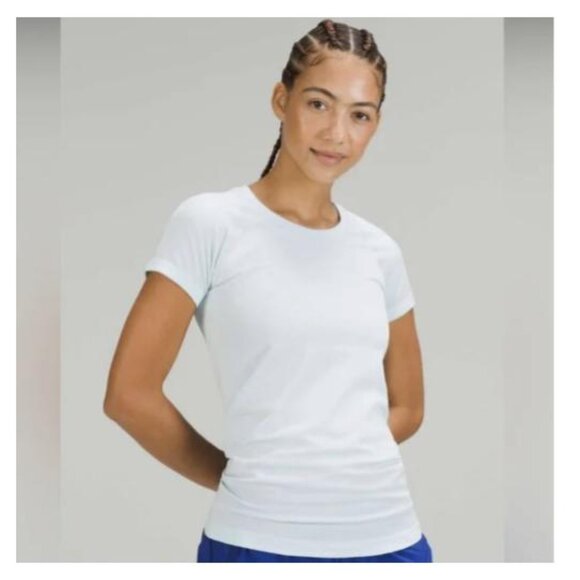 lululemon athletica Tops - Lululemon Swiftly Tech short Sleeve 2.0 in Powder Blue - Size 4